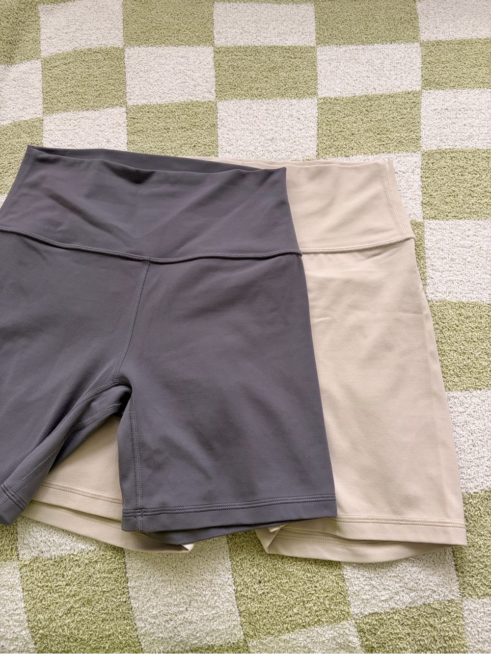 2 Crz Yoga Women's High-Waist Bike Shorts - Charcoal and Beige